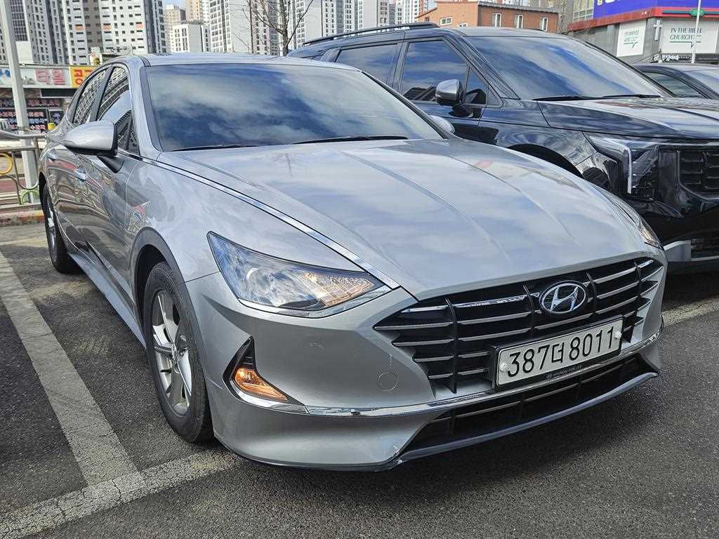 HYUNDAI Sonata - Vista 2