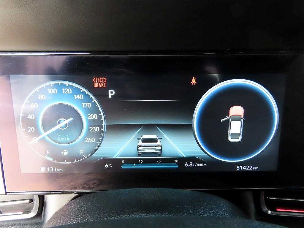 HYUNDAI Avante - Vista 9