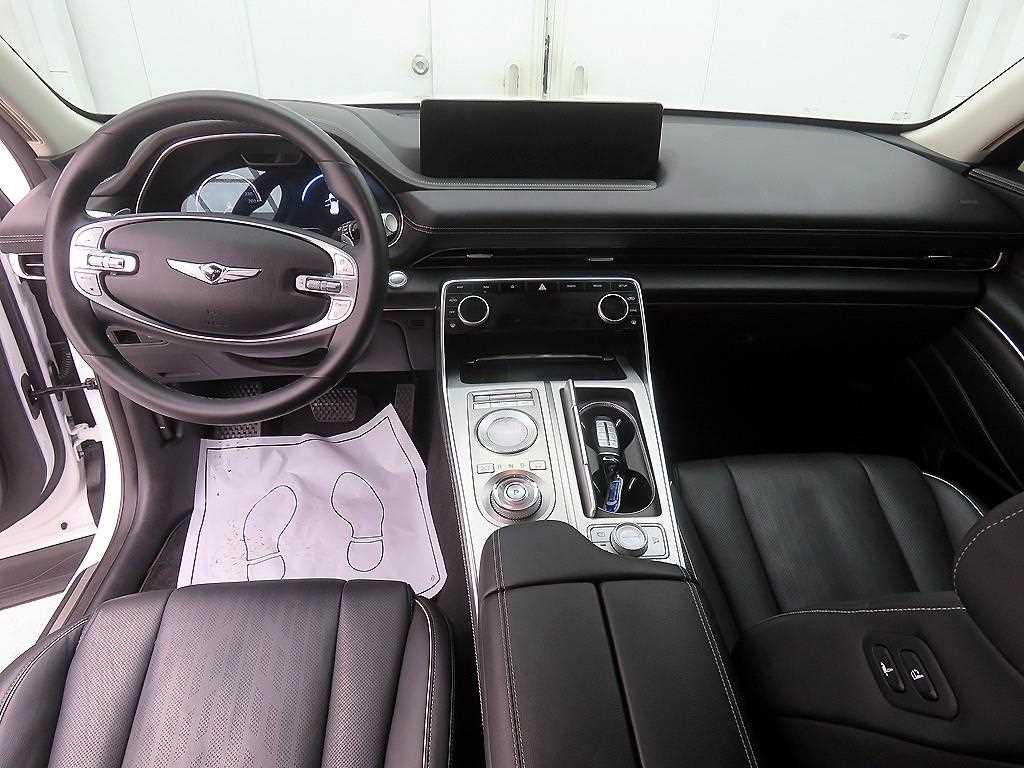 Genesis GV80 - Vista 9