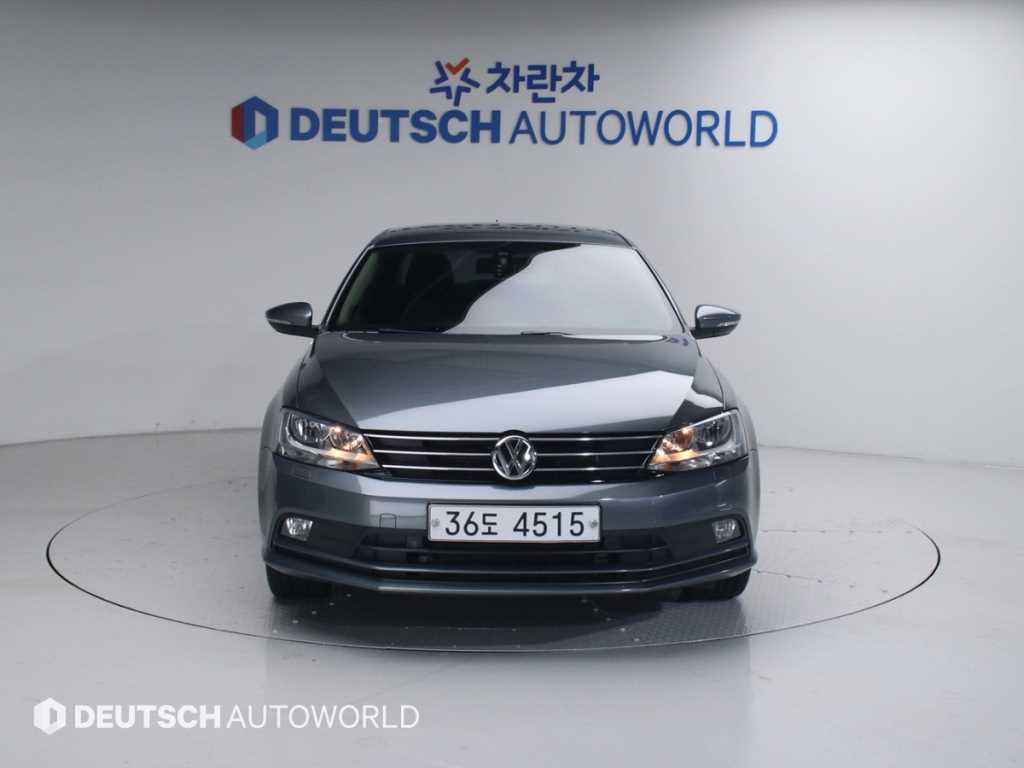 Volkswagen Jetta - Vista 3