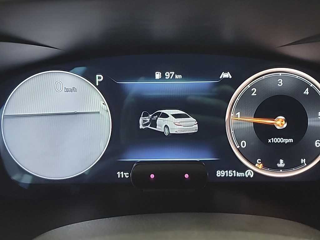 Genesis G70 - Vista 6