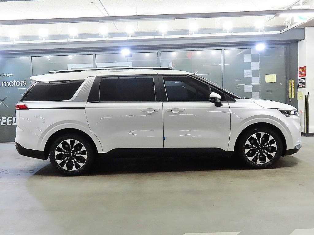 KIA Carnival - Vista 3