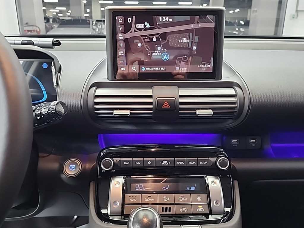 HYUNDAI Casper - Vista 10