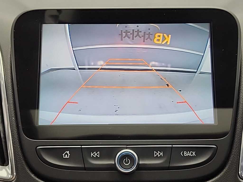 Chevrolet Malibu 2018 Blanco - Importación desde Corea - HF Imports Iquique - Foto 17