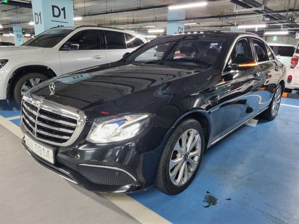 Mercedes Benz E class - Vista 2