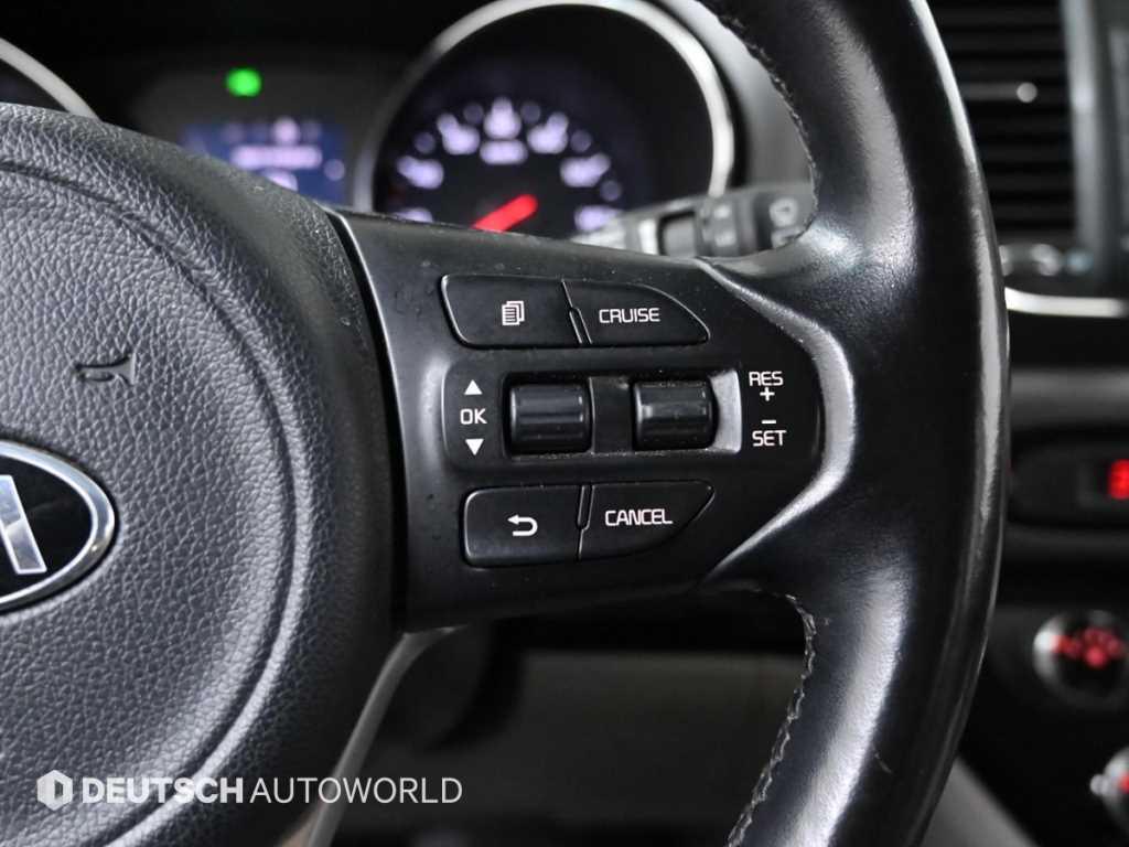 KIA Carnival 2016 Blanco - Importación desde Corea - HF Imports Iquique - Foto 17