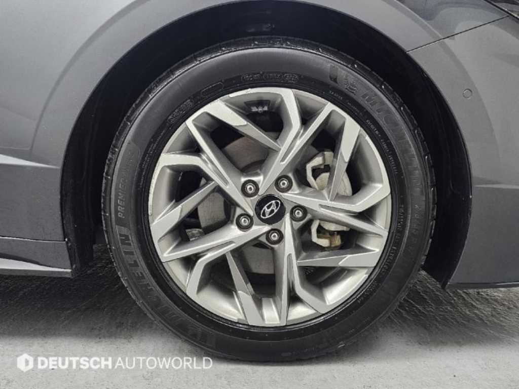 HYUNDAI Sonata - Vista 5