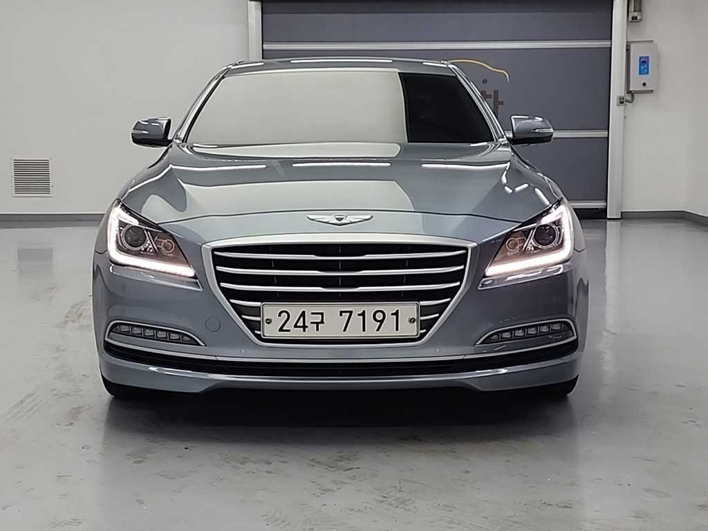 HYUNDAI Genesis - Vista 2