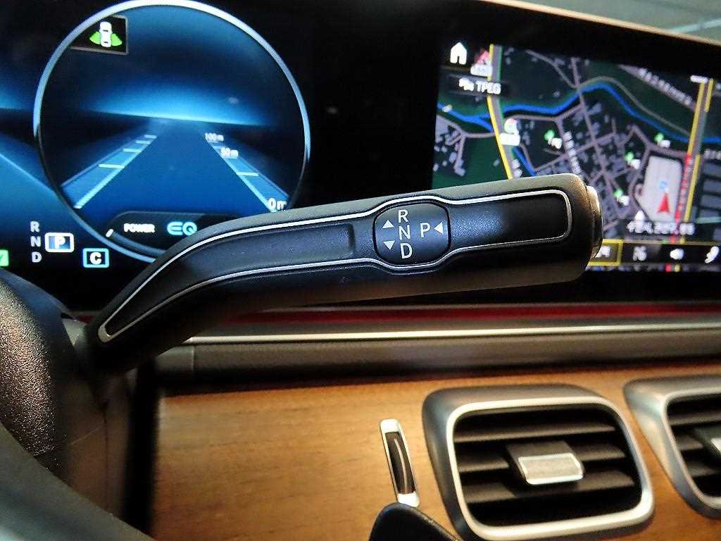 Mercedes Benz GLE Class - Vista 12