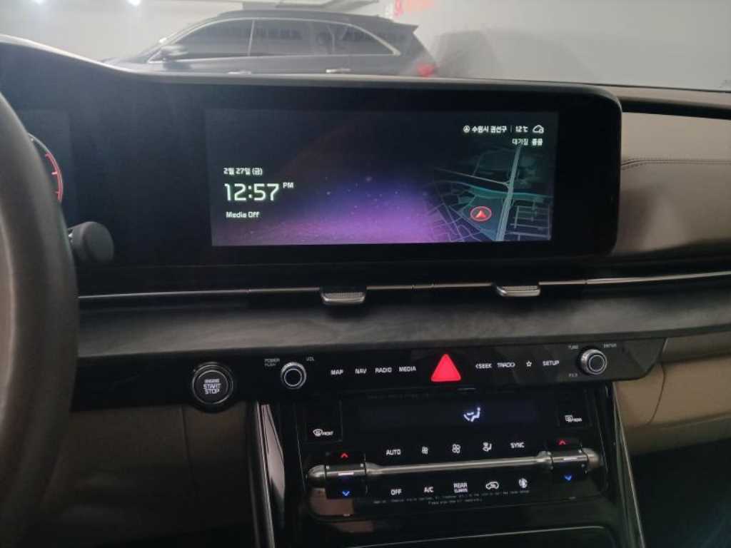 KIA Carnival - Vista 10