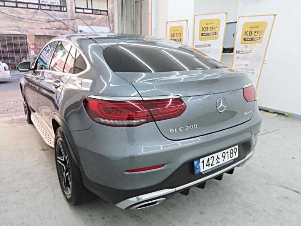 Mercedes Benz GLC Class - Vista 4