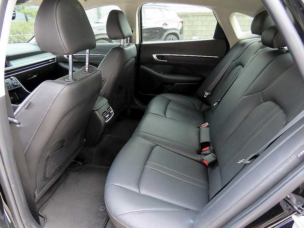 HYUNDAI Sonata - Vista 6