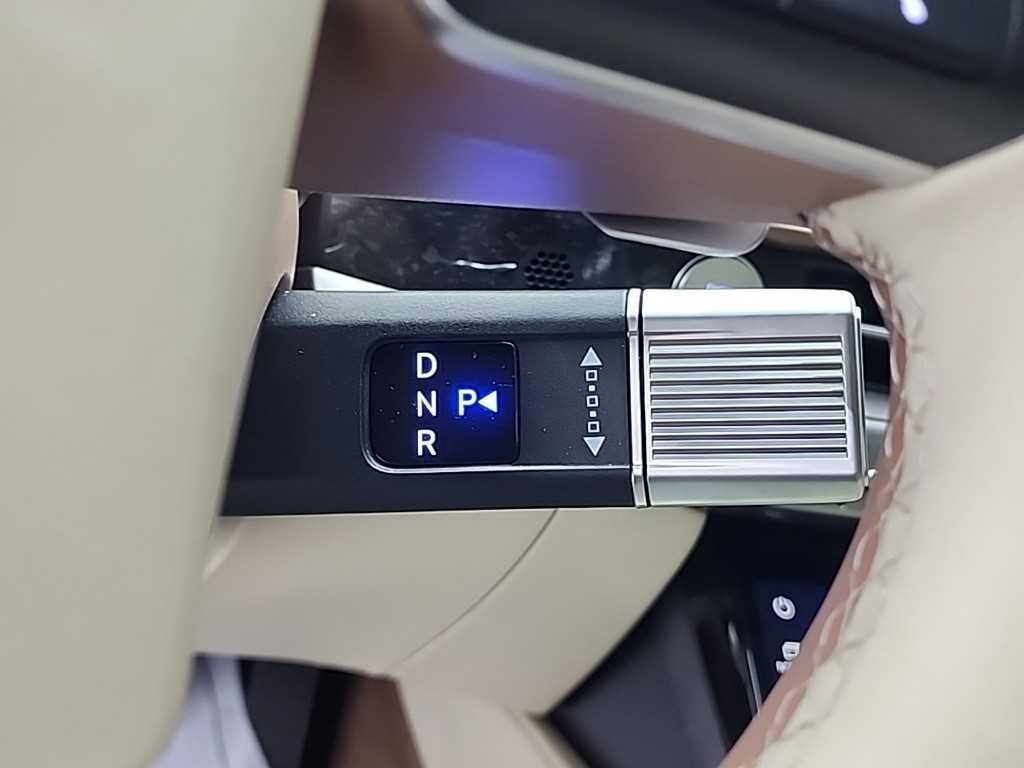 HYUNDAI Grandeur - Vista 8