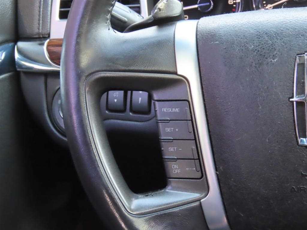 Lincoln MKS - Vista 11