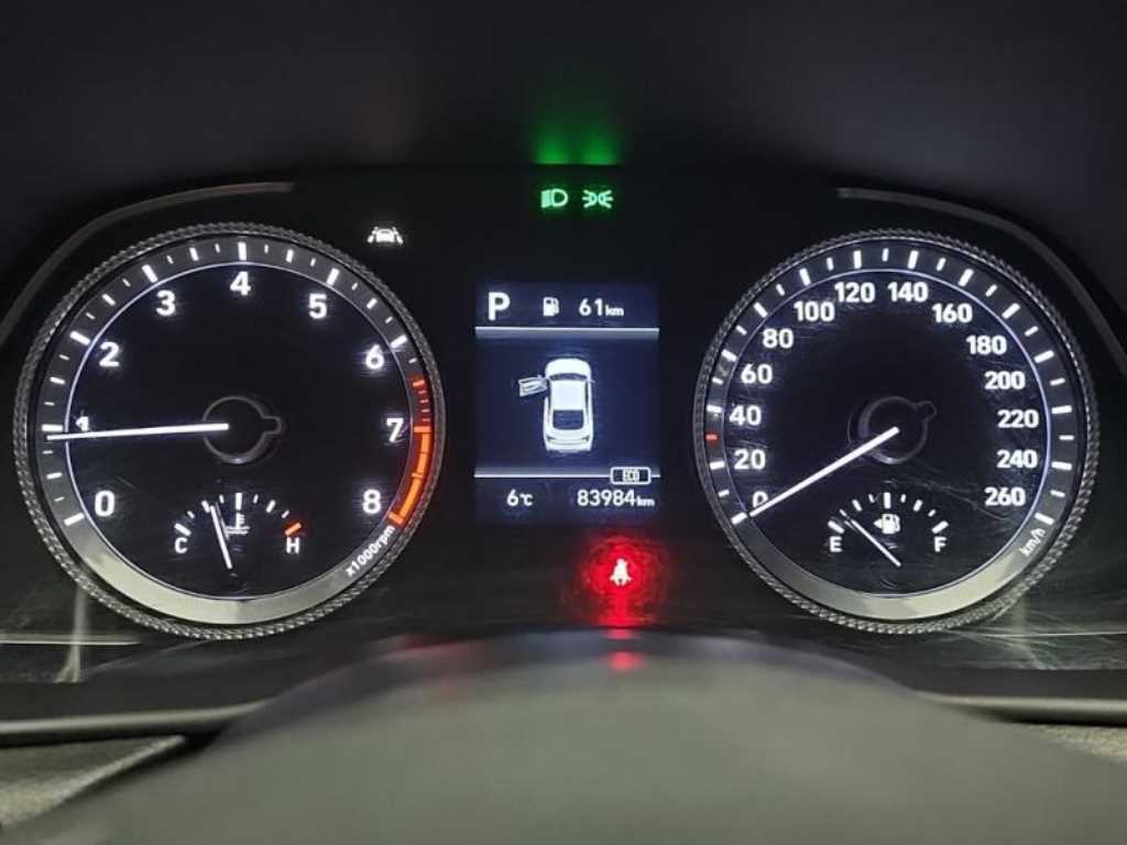 HYUNDAI Sonata - Vista 11