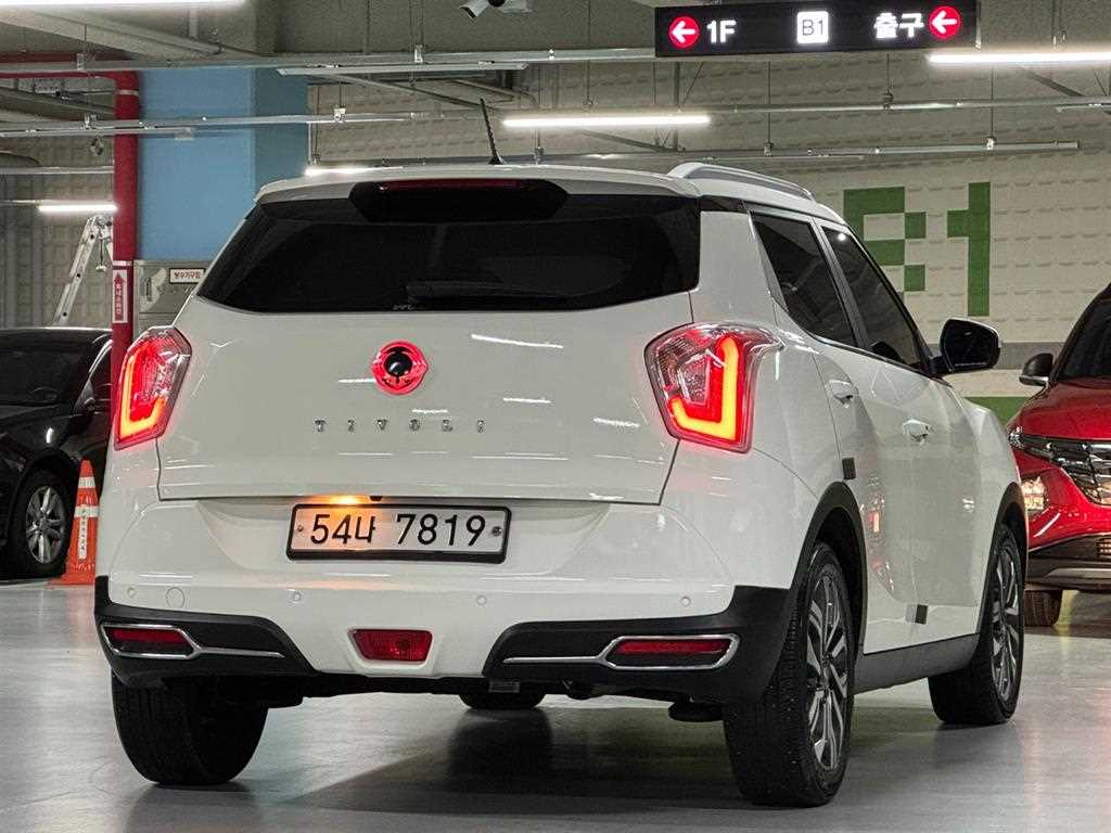 Ssangyong Tivoli - Vista 3
