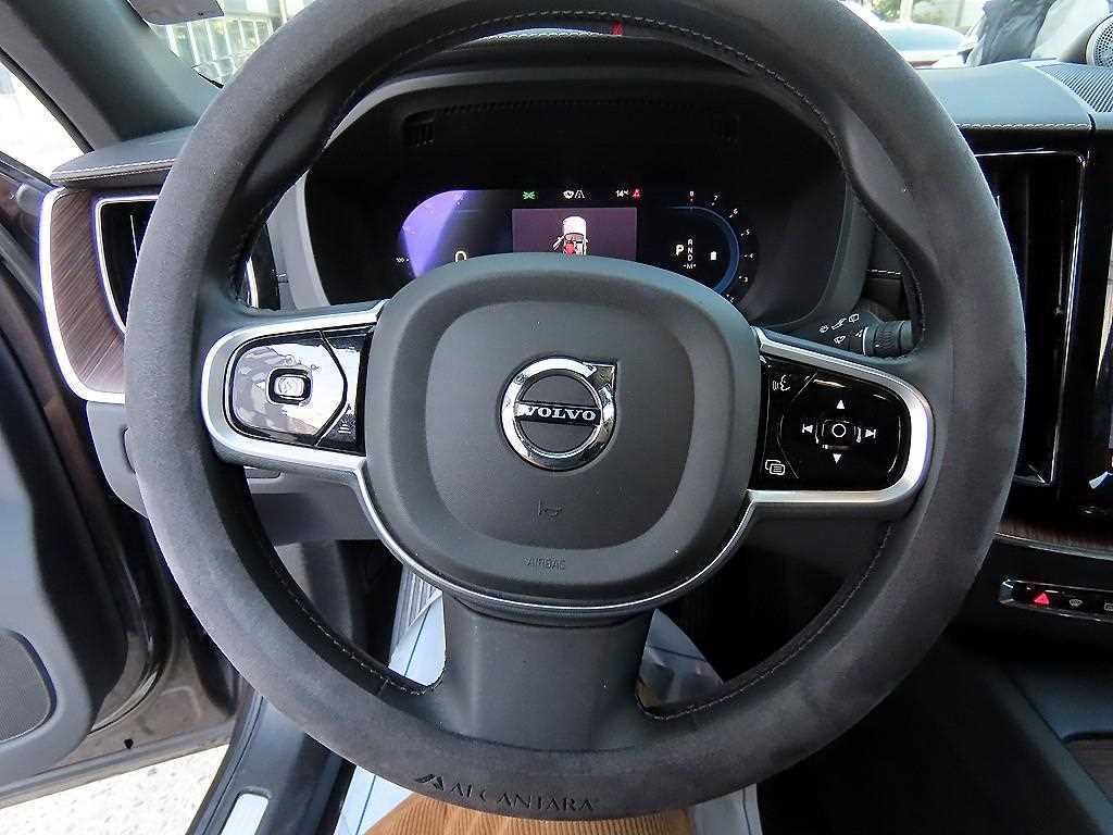 Volvo XC60 - Vista 8