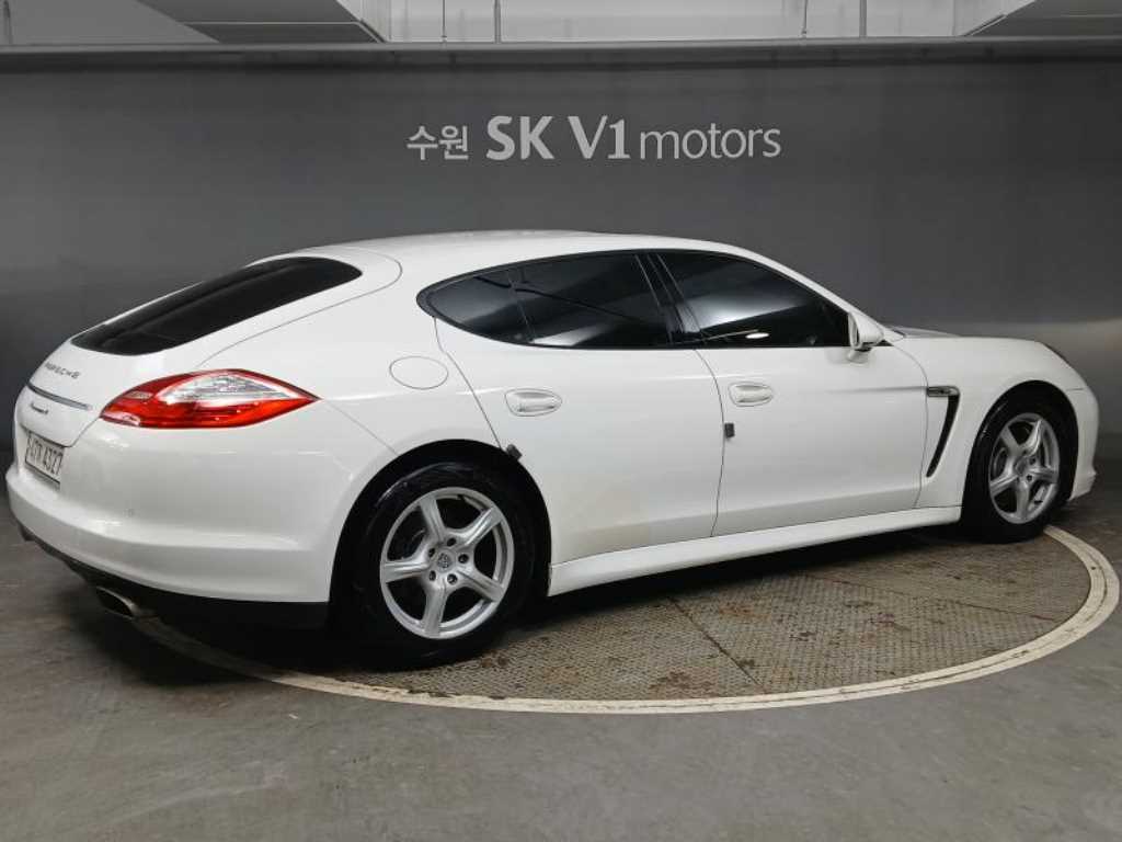 Porsche Panamera - Vista 4