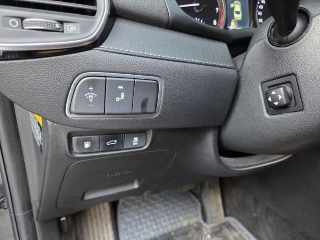 HYUNDAI Grandeur - Vista 10