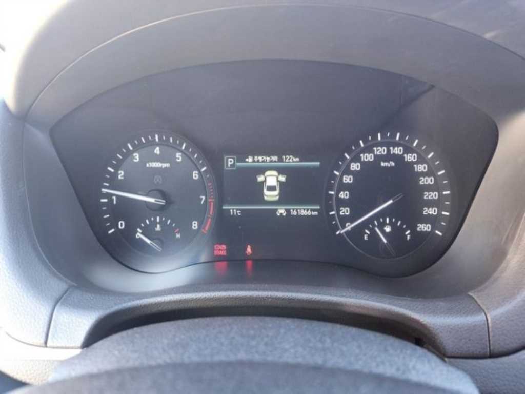 Genesis G80 - Vista 8