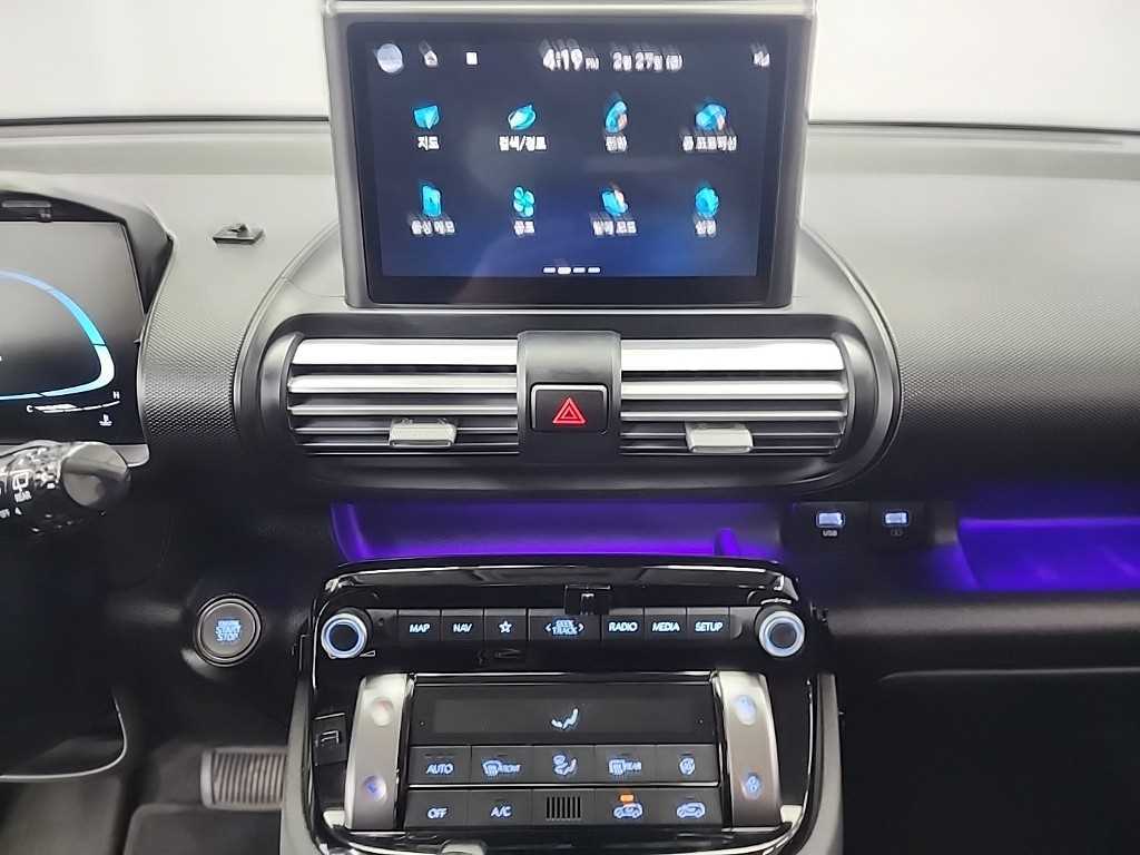 HYUNDAI Casper - Vista 10