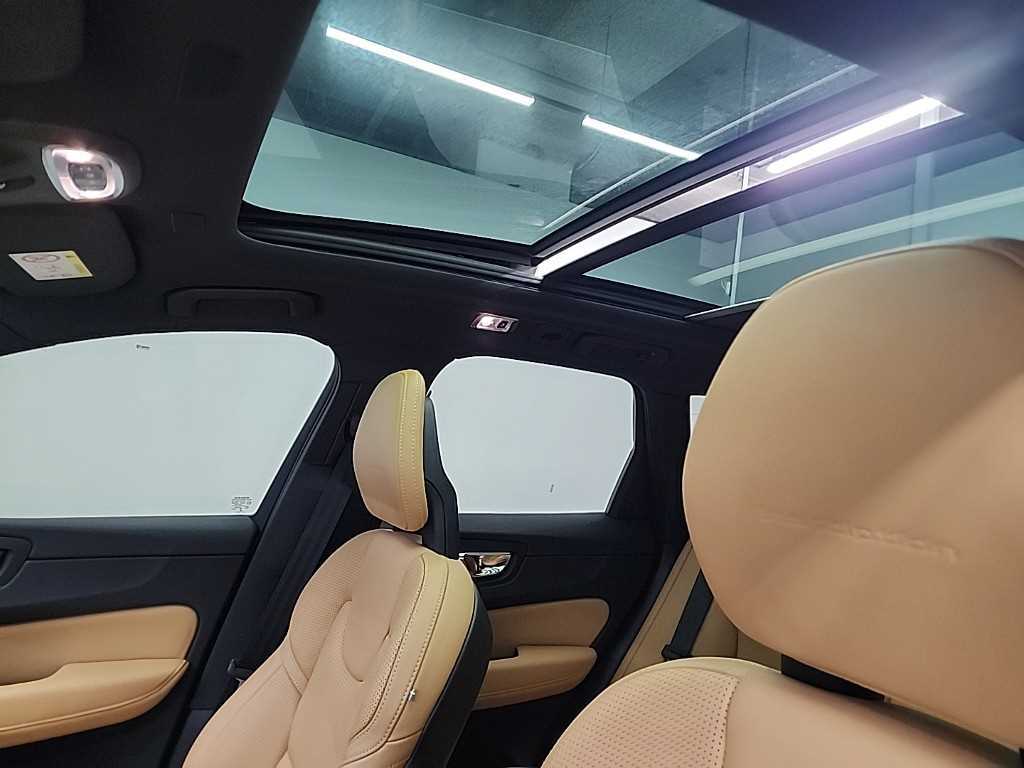 Volvo XC60 2018 Negro - Importación desde Corea - HF Imports Iquique - Foto 14