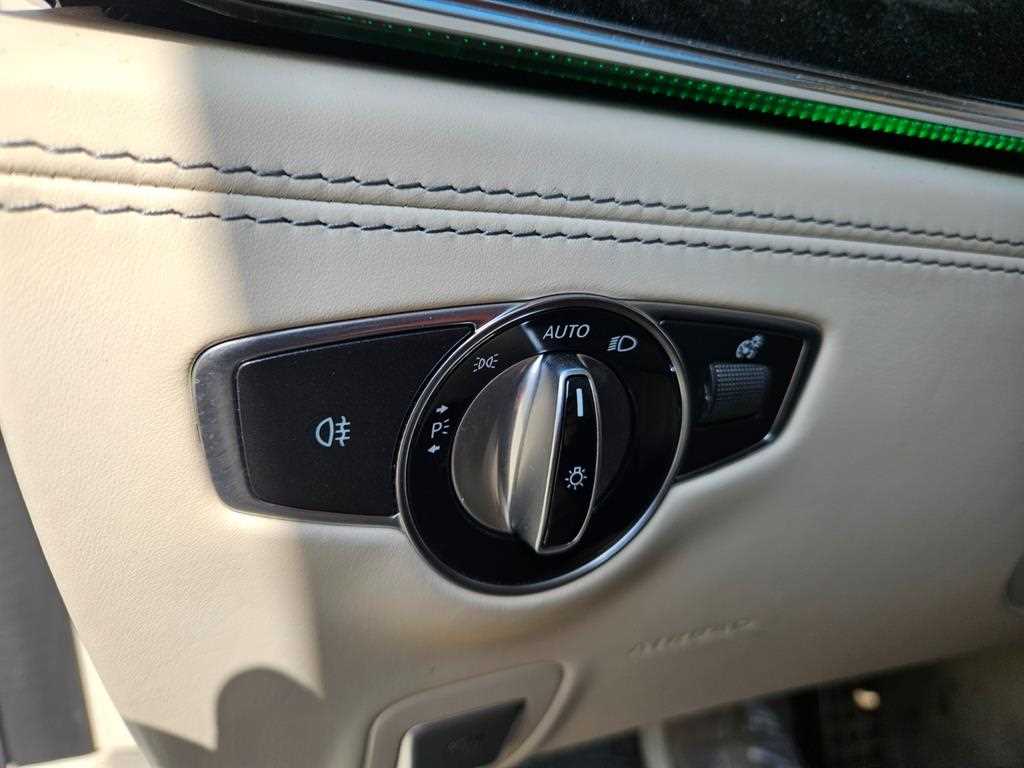 Mercedes Benz AMG GT - Vista 9