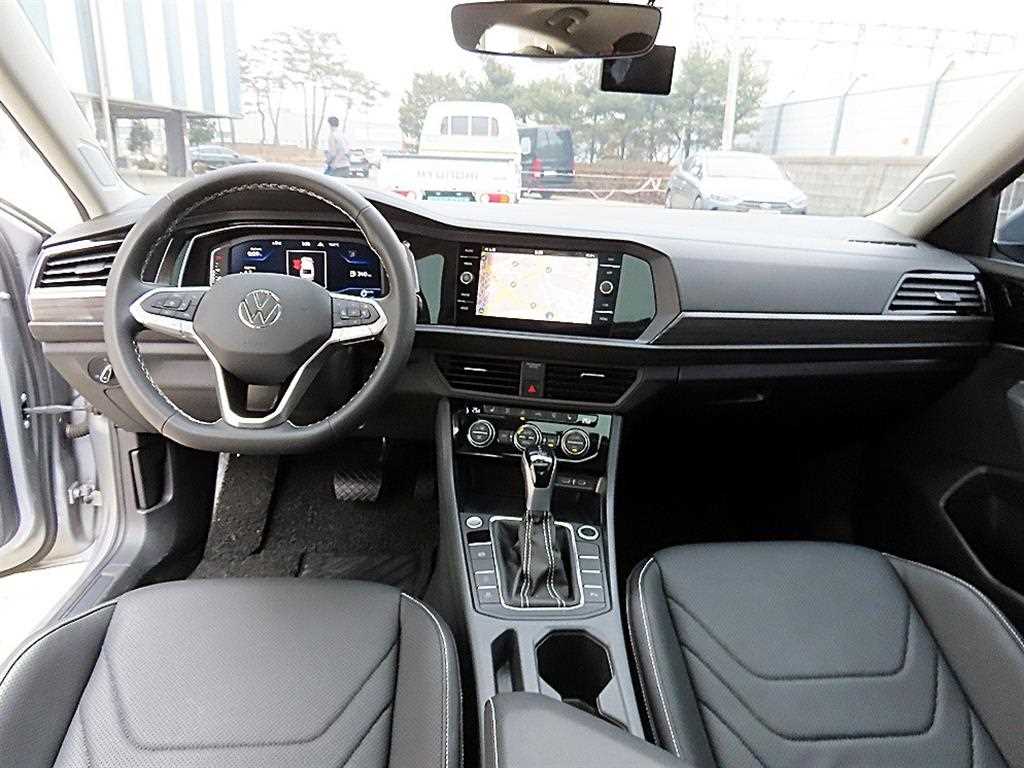 Volkswagen Jetta - Vista 7