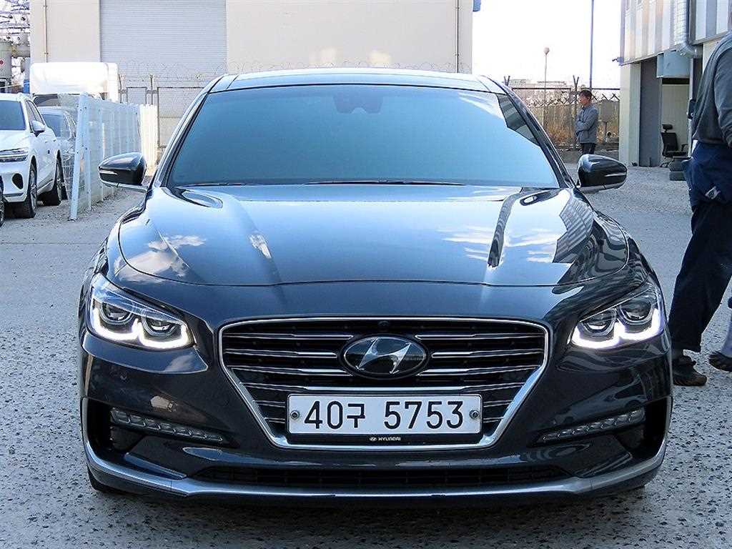 HYUNDAI Grandeur 2018 Gris - Importación desde Corea - HF Imports Iquique - Foto 1