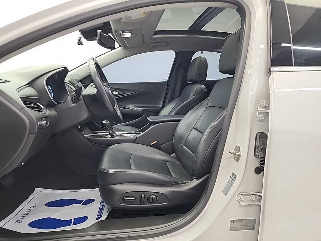 Chevrolet Malibu - Vista 11