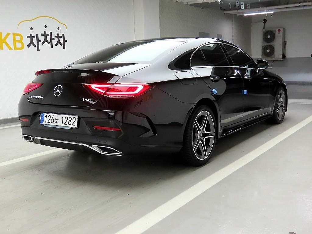 Mercedes Benz CLS Class - Vista 4