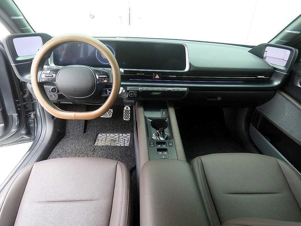 HYUNDAI Ioniq 6 - Vista 8