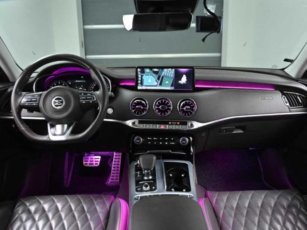 KIA Stinger - Vista 7