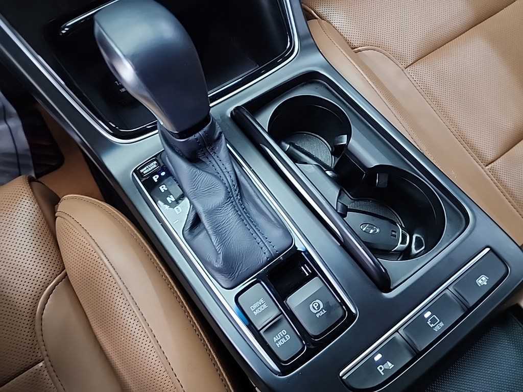 HYUNDAI Grandeur - Vista 8