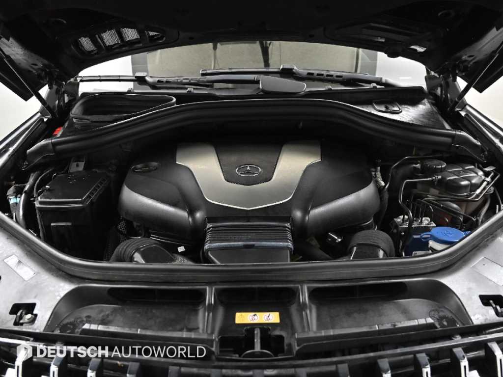 Mercedes Benz GLE Class - Vista 7