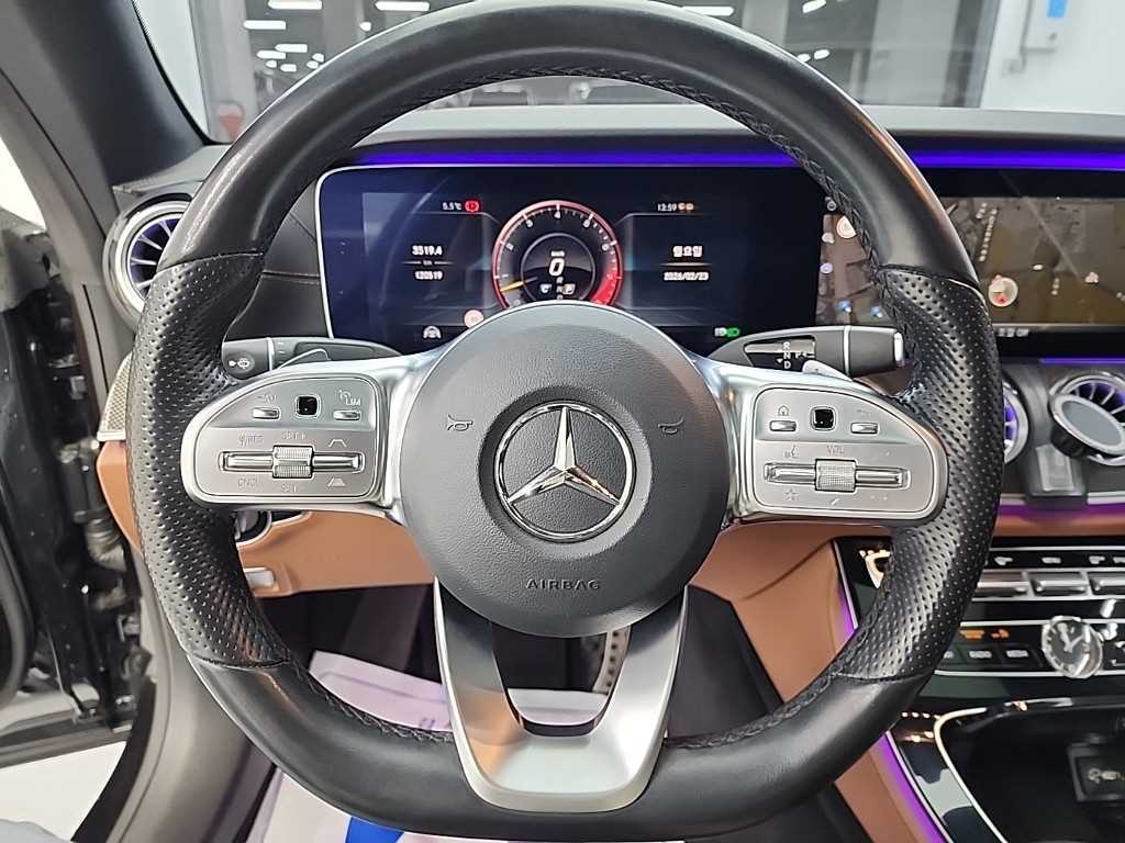 Mercedes Benz E class - Vista 9