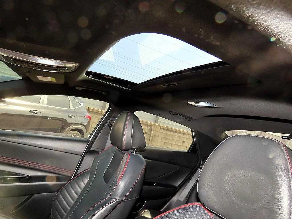 HYUNDAI Avante 2022 Blanco - Importación desde Corea - HF Imports Iquique - Foto 18