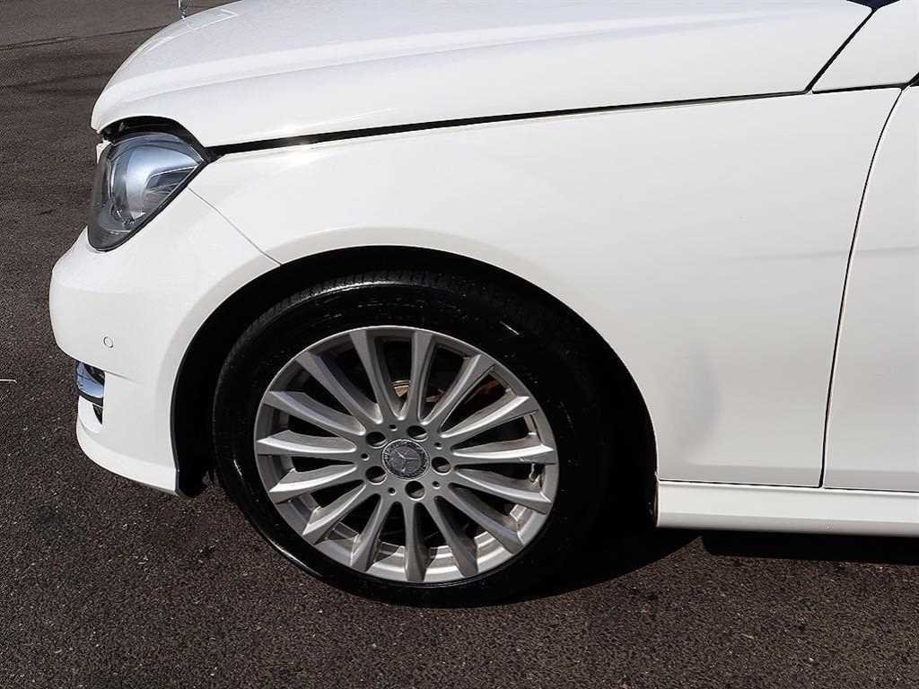 Mercedes Benz C Class 2014 Blanco - Importación desde Corea - HF Imports Iquique - Foto 18