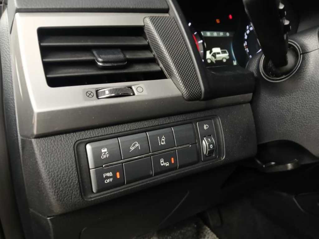 Ssangyong Rexton - Vista 11