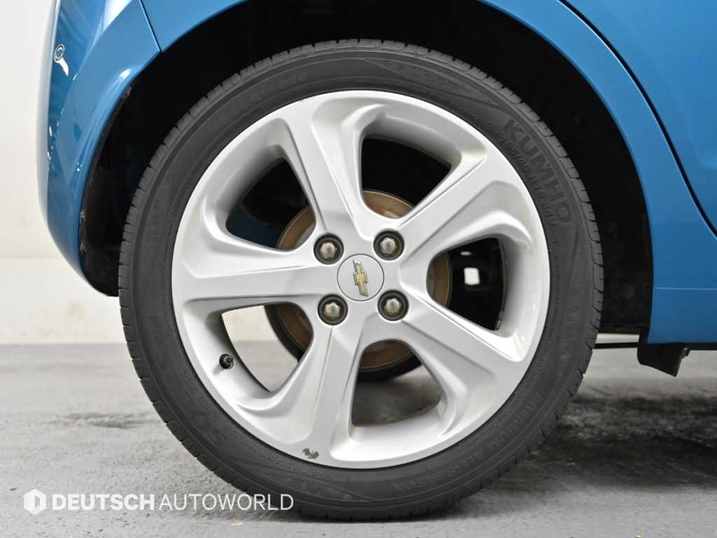 Chevrolet Spark - Vista 5