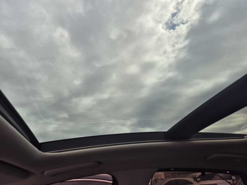 HYUNDAI Sonata - Vista 10