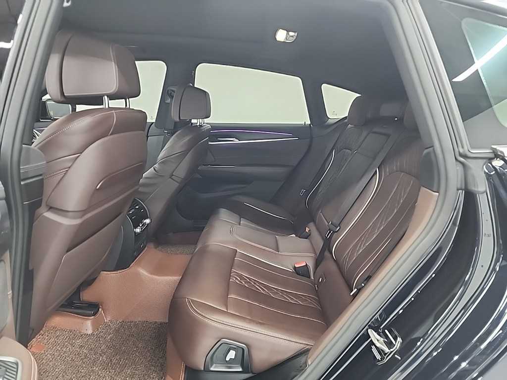 BMW Gran Turismo - Vista 12