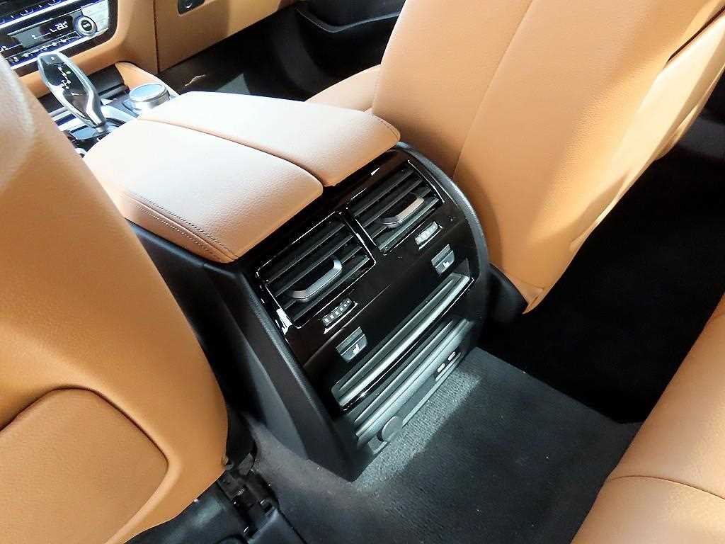 BMW 5 Series 2023 Blanco - Importación desde Corea - HF Imports Iquique - Foto 16