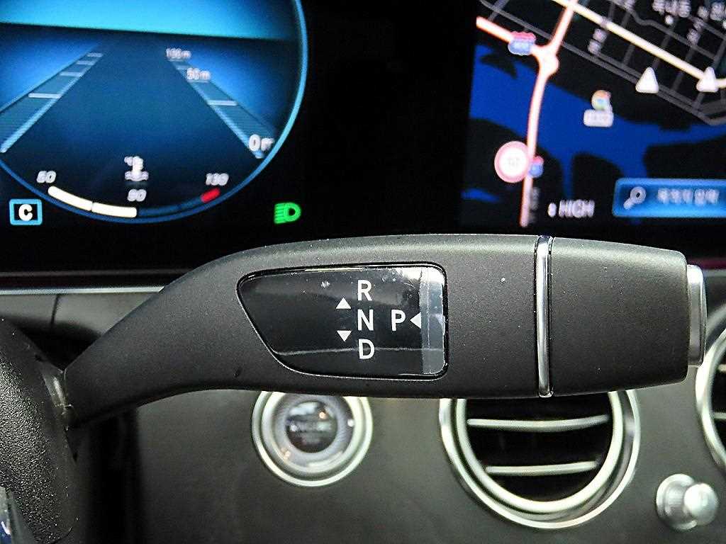 Mercedes Benz E class - Vista 10