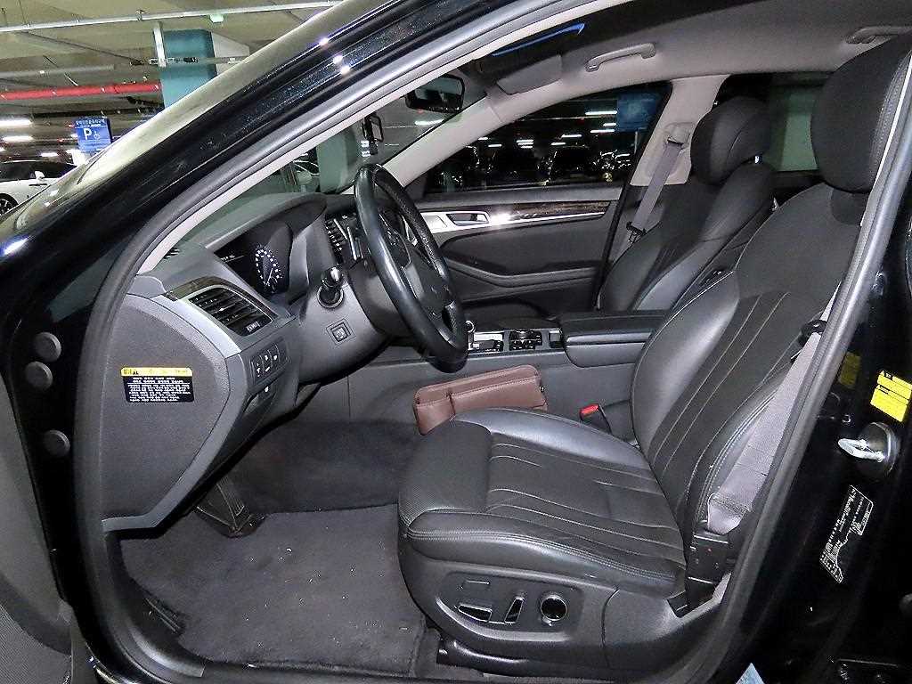 Genesis G80 - Vista 6