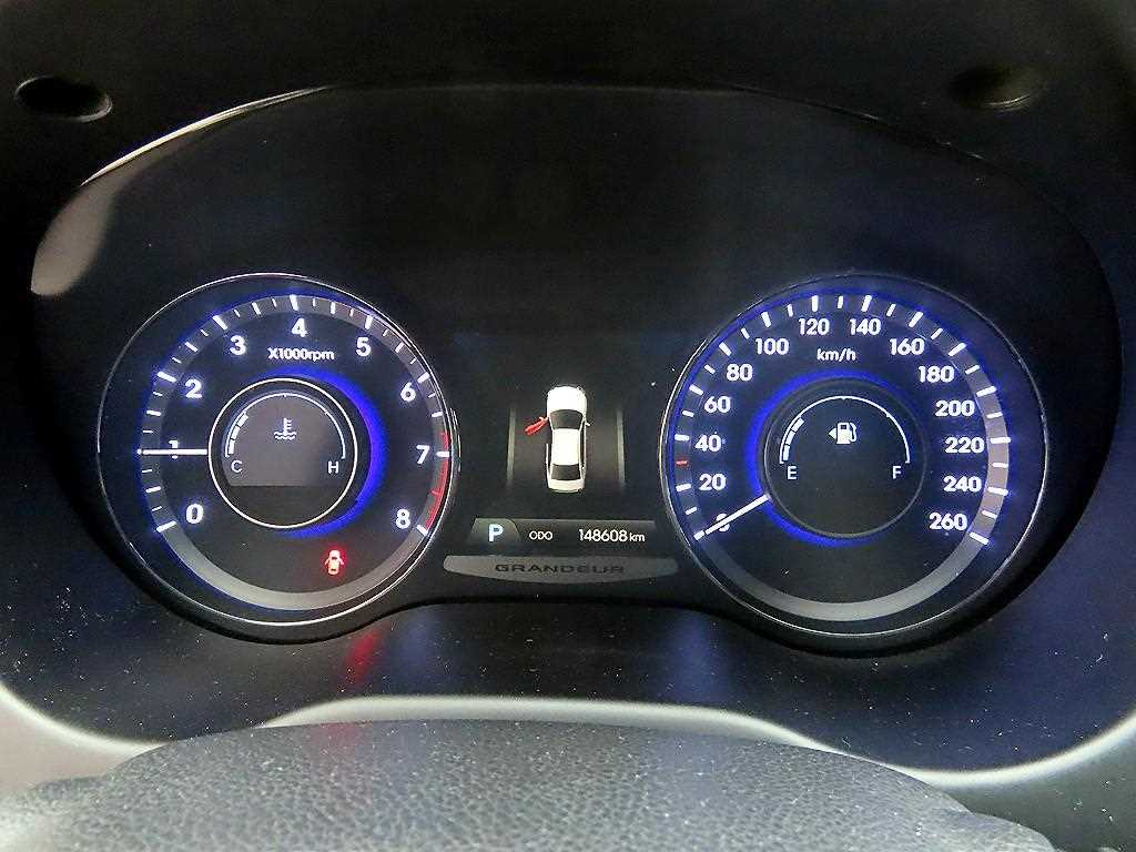 HYUNDAI Grandeur - Vista 9