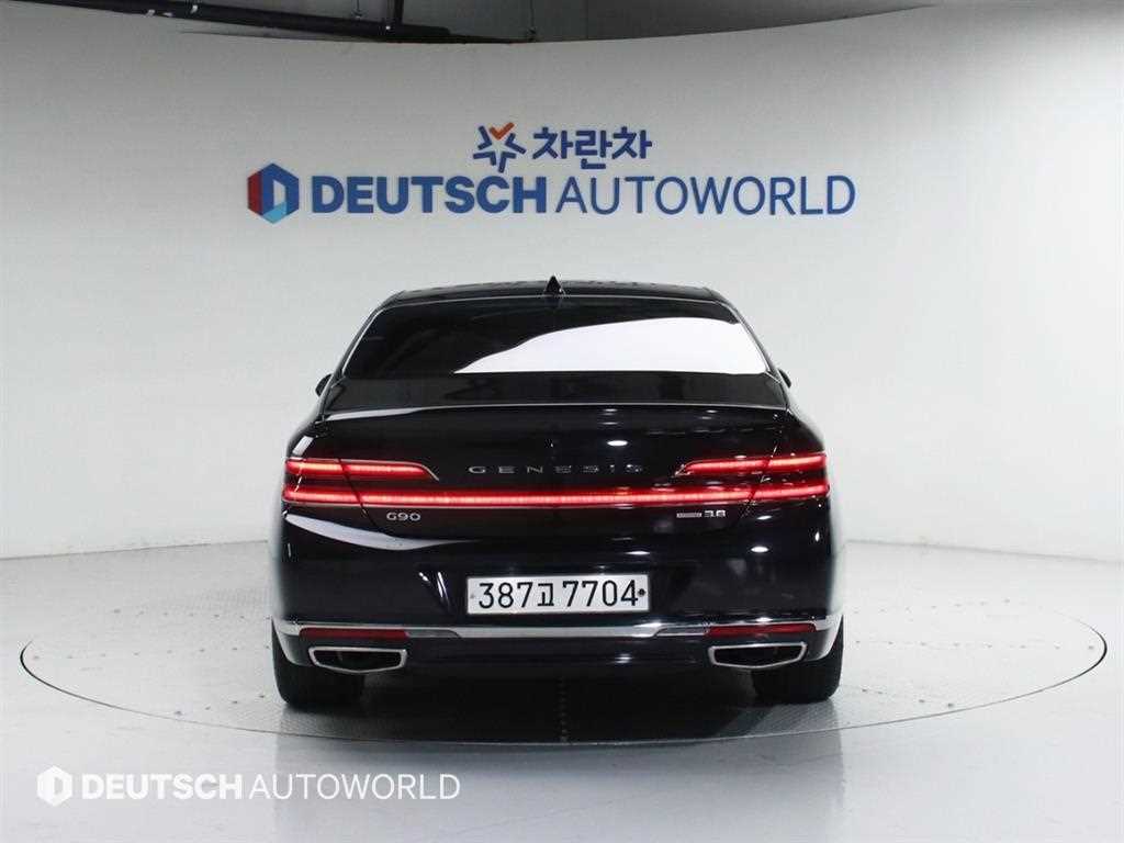 Genesis G90 - Vista 4