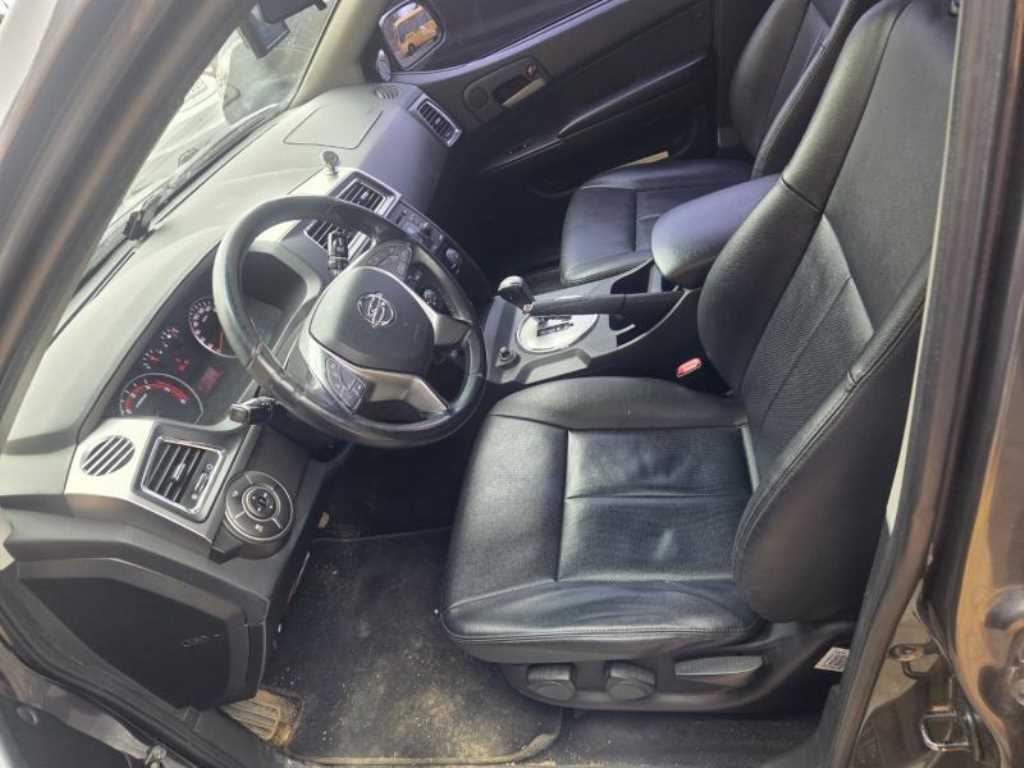 Ssangyong Korando - Vista 5