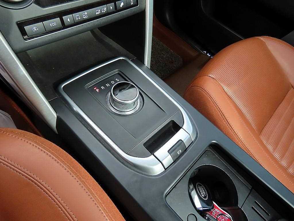 Land Rover Discovery Sports - Vista 10