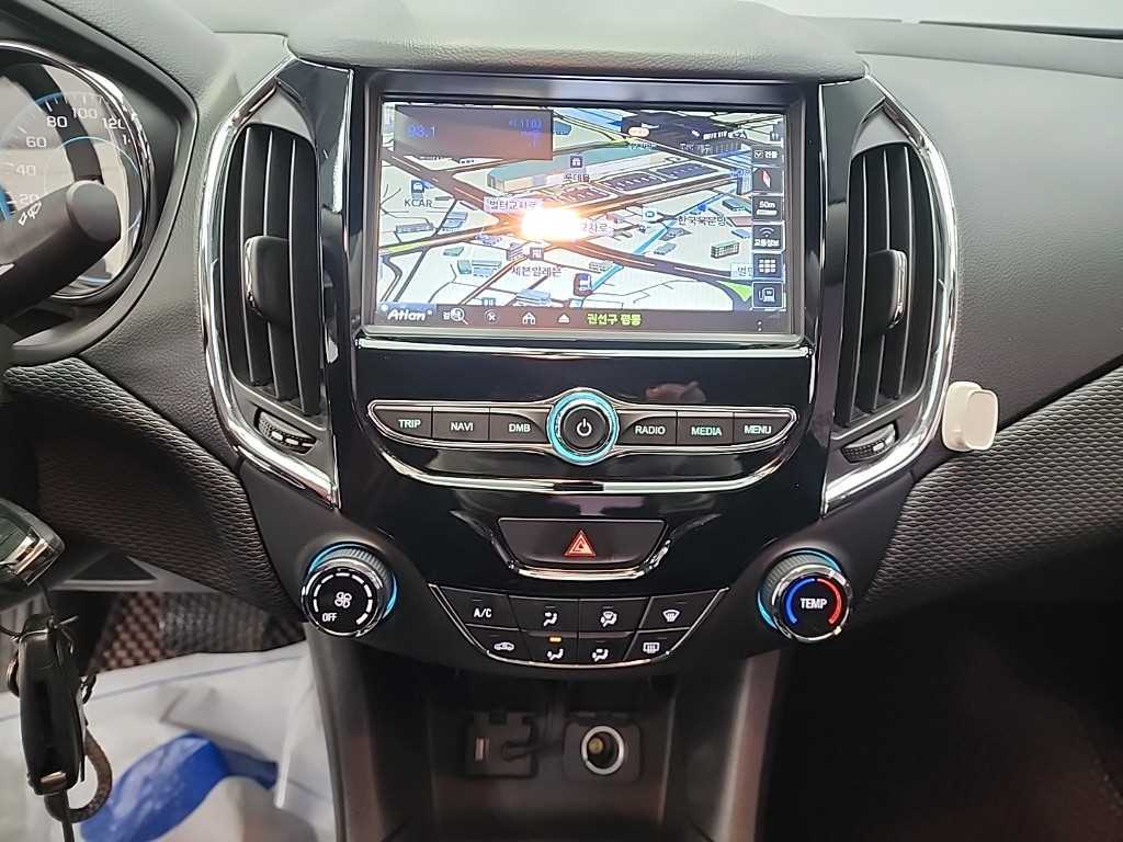 Chevrolet Cruise - Vista 10